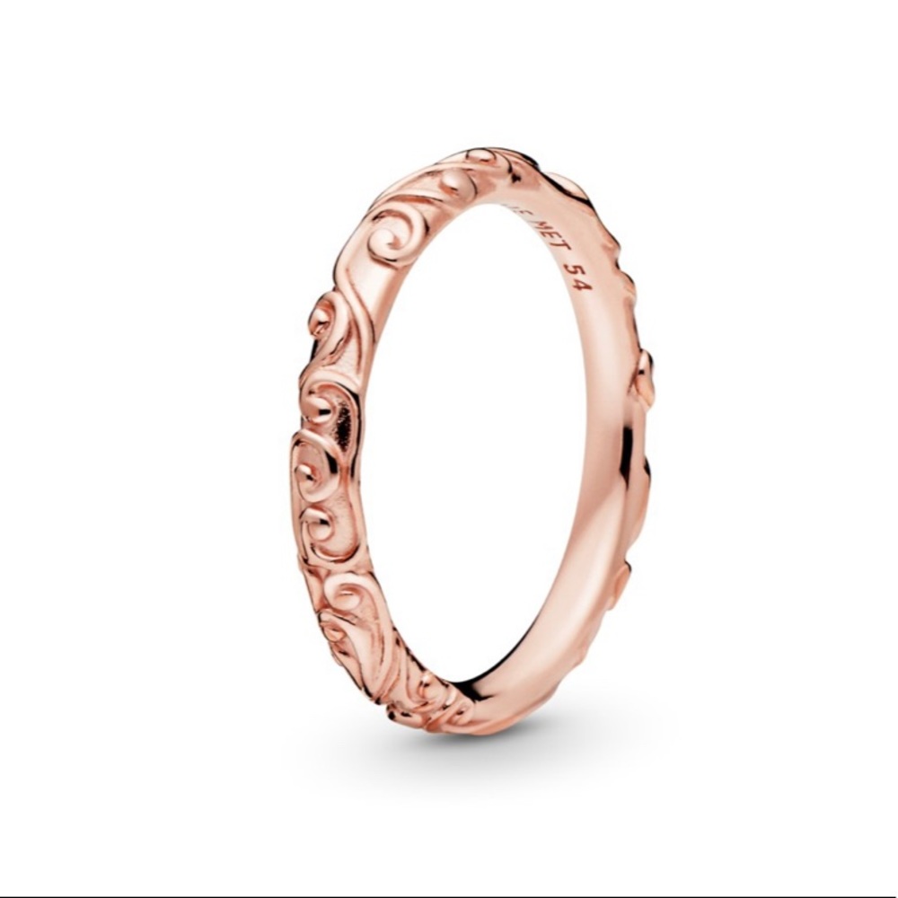 Pandora’s Regal Ring size 5. Worn twice.